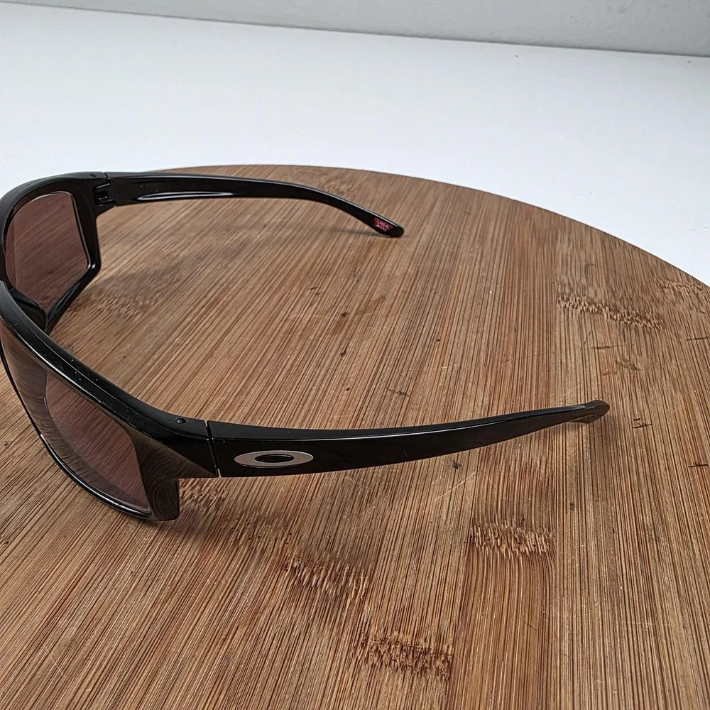 Oakley Gibston Sunglasses Mens 61-17-132 Black Brown Tinted Wrap USA OO9449-0160